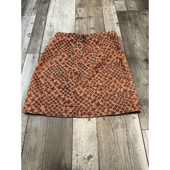 Free People Boho High Waisted Mini Skirt Brown Black Pattern Animal 0 - Picture 7 of 8